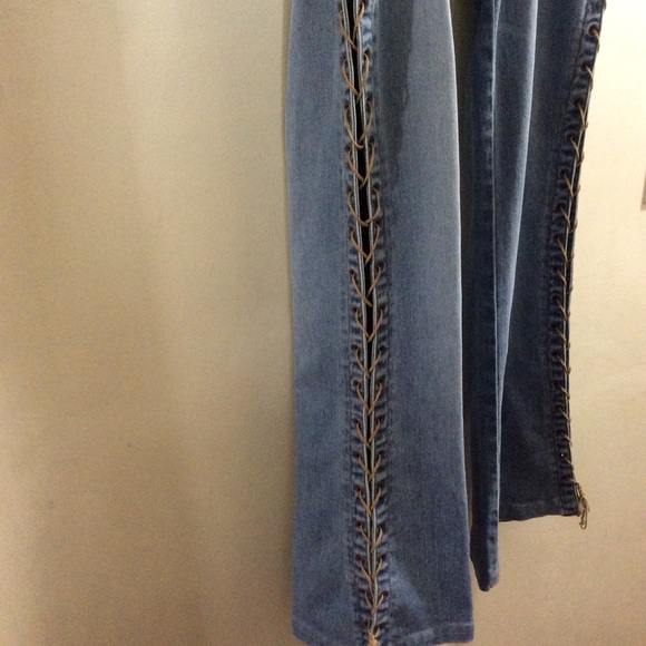 Vintage Buffalo David Bitton jeans with vented lace up sides - Picture 7 of 13
